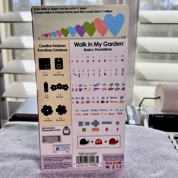 Used - Cricut Cartridge - Walk In My Garden - Picture 3 of 5